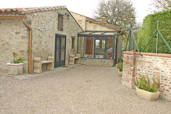 veranda et maison traditionnelle