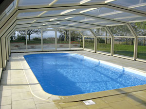 piscine sous abri