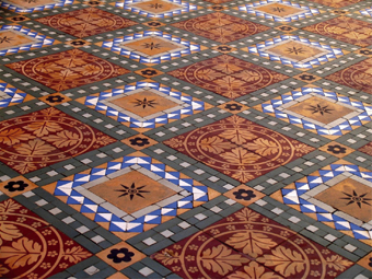 Les designers inventent sans cesse de nouveaux motifs pour répondre aux goûts de chacun, du plus classique au plus moderne